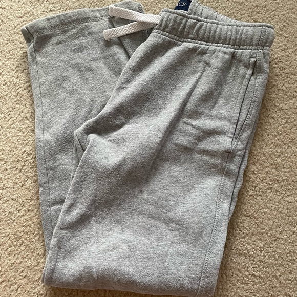 🌺 2/$20 The Children’s Place Joggers🌺 - Picture 1 of 4